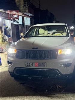 جیپ گراند شیرۆکی